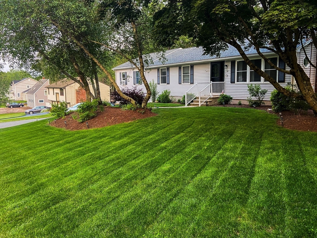 52 Montclair Dr