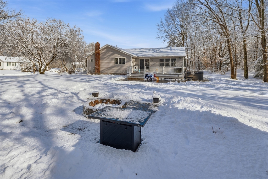 52 Montclair Dr