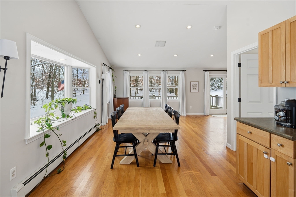 52 Montclair Dr