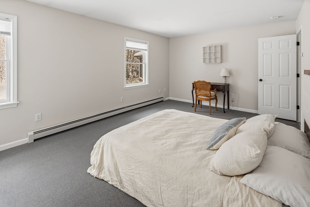 52 Montclair Dr