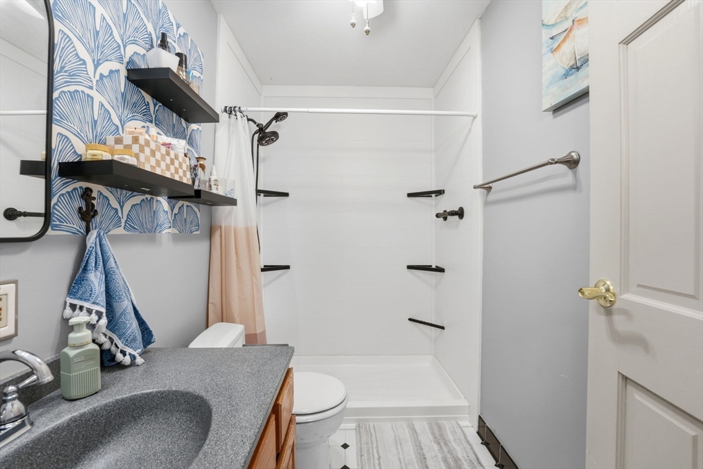 221 Oak St # 31 Unit: 14-31