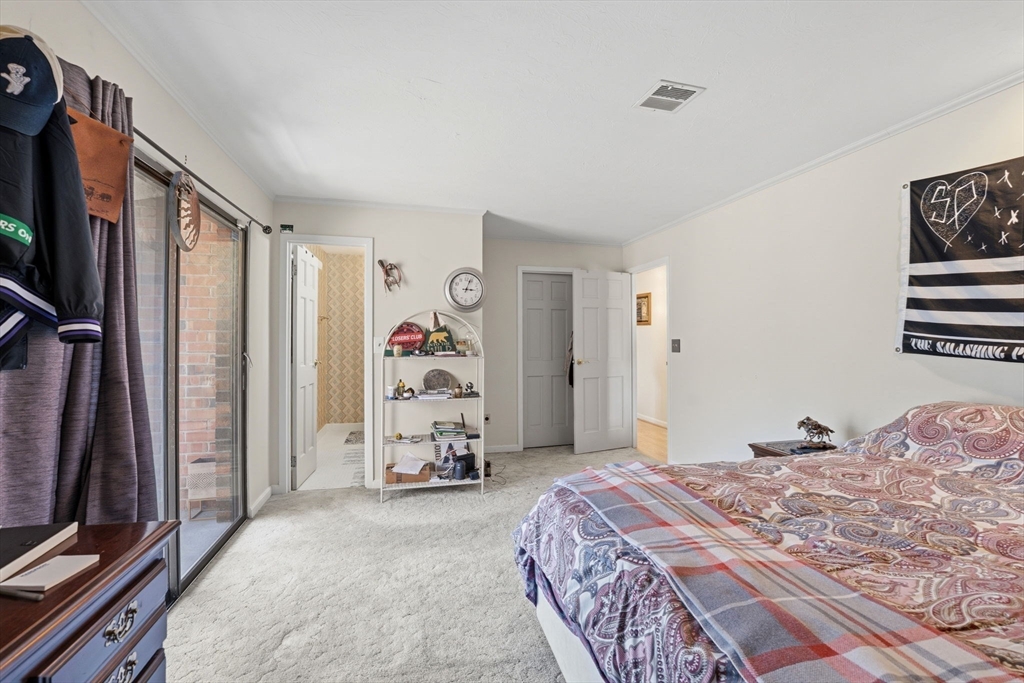 221 Oak St # 31 Unit: 14-31