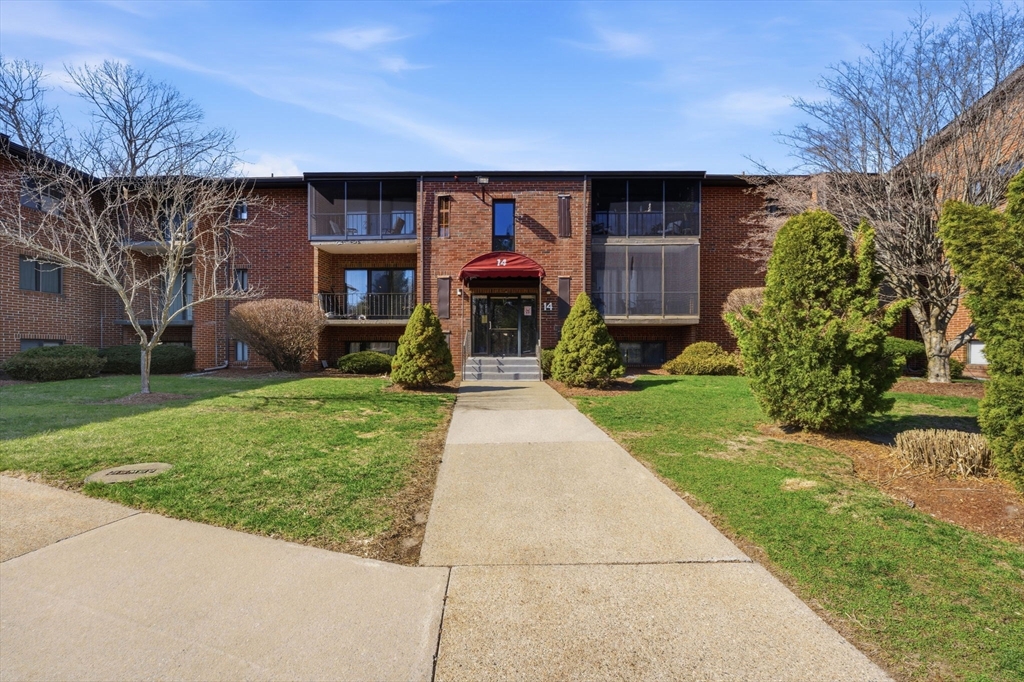 221 Oak St # 31 Unit: 14-31