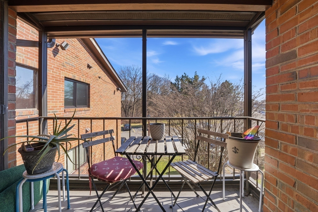 221 Oak St # 31 Unit: 14-31