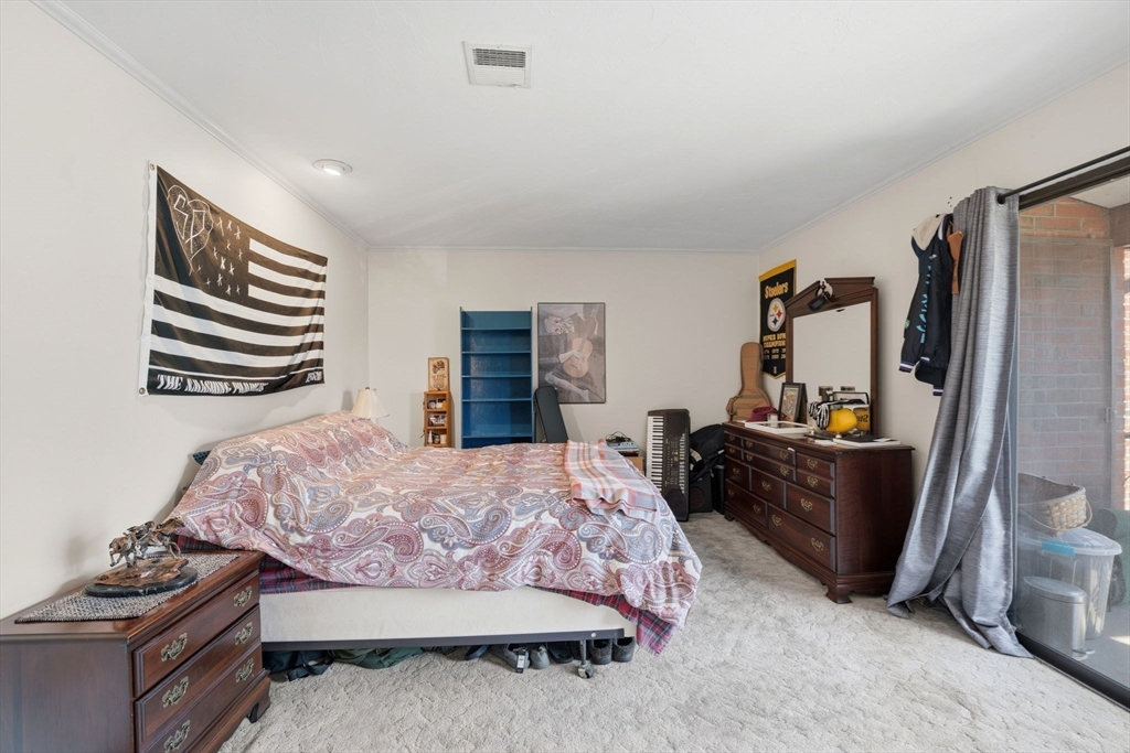 221 Oak St # 31 Unit: 14-31