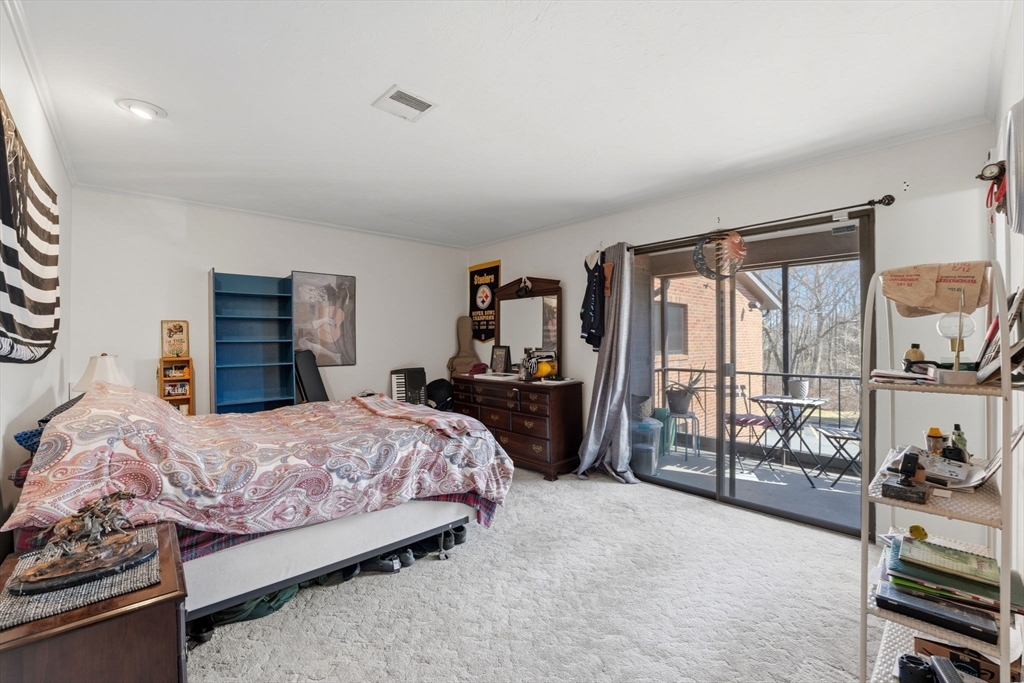 221 Oak St # 31 Unit: 14-31