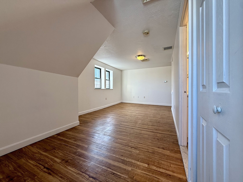 6 S Washington Street # 401