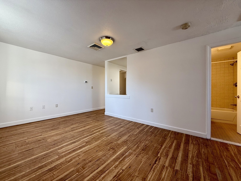 6 S Washington Street # 401