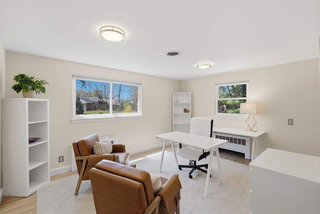 24 Fern Circle