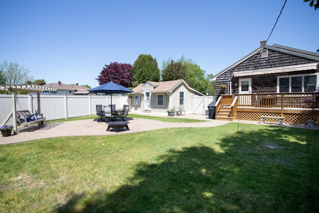 4 Clark Lane