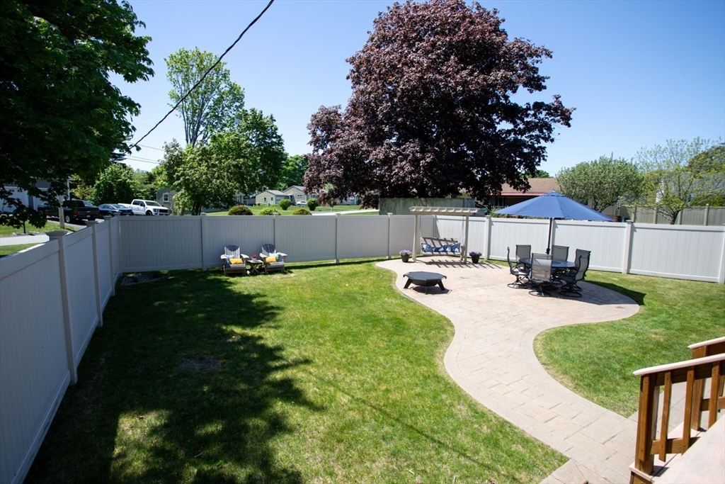 4 Clark Lane