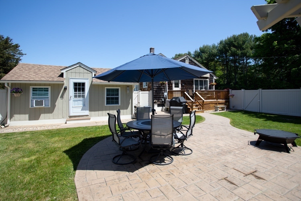 4 Clark Lane