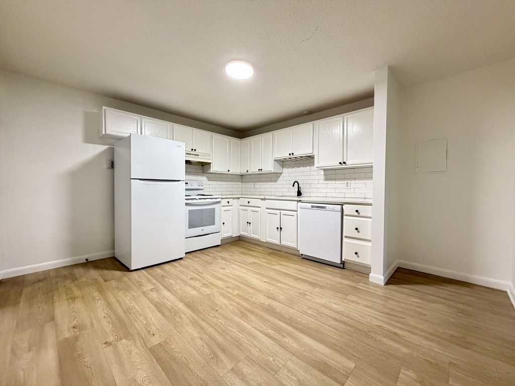 18 Pierce Street # 3B
