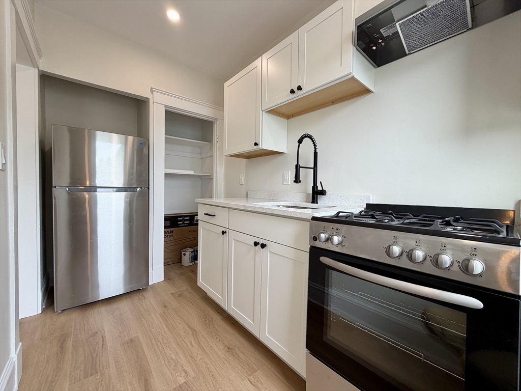 29 John Street # 4