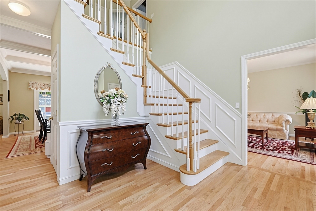 8 Douglas Dr