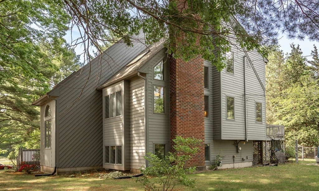 88 Newcomb St