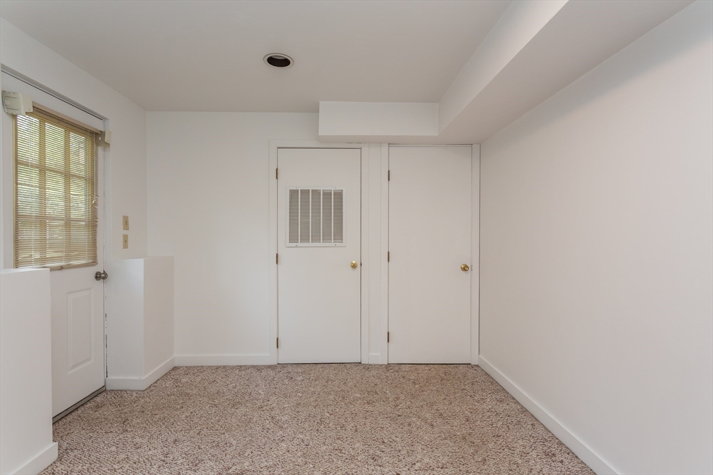 88 Newcomb St