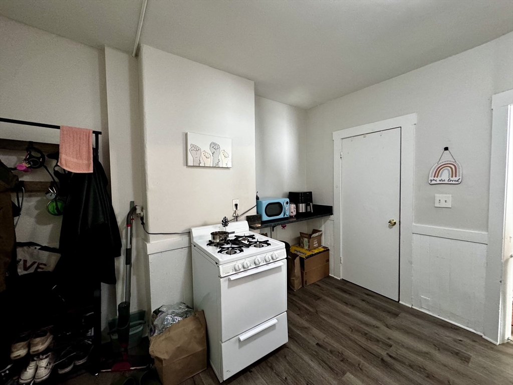 11 John Street # 10