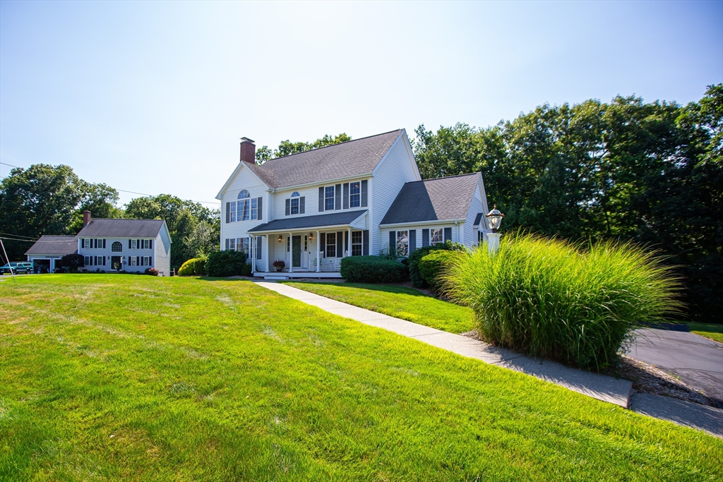 41 Christopher Dr