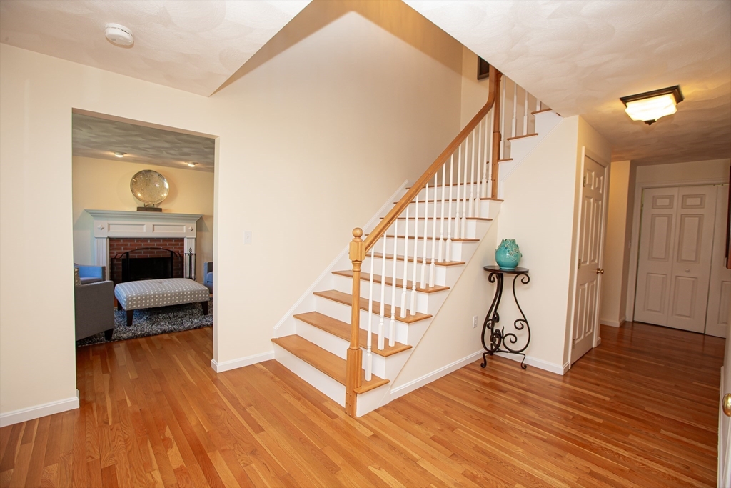 41 Christopher Dr