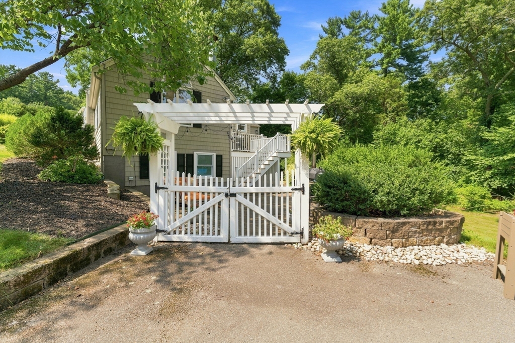 25 Cedarwood Rd