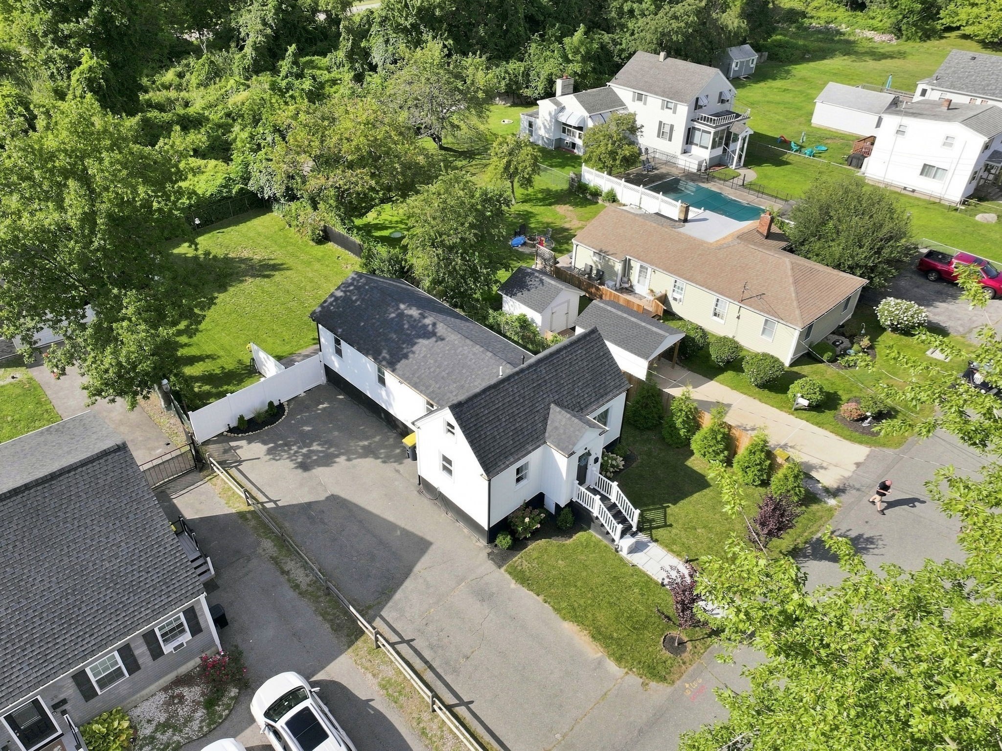 47 Perkins St