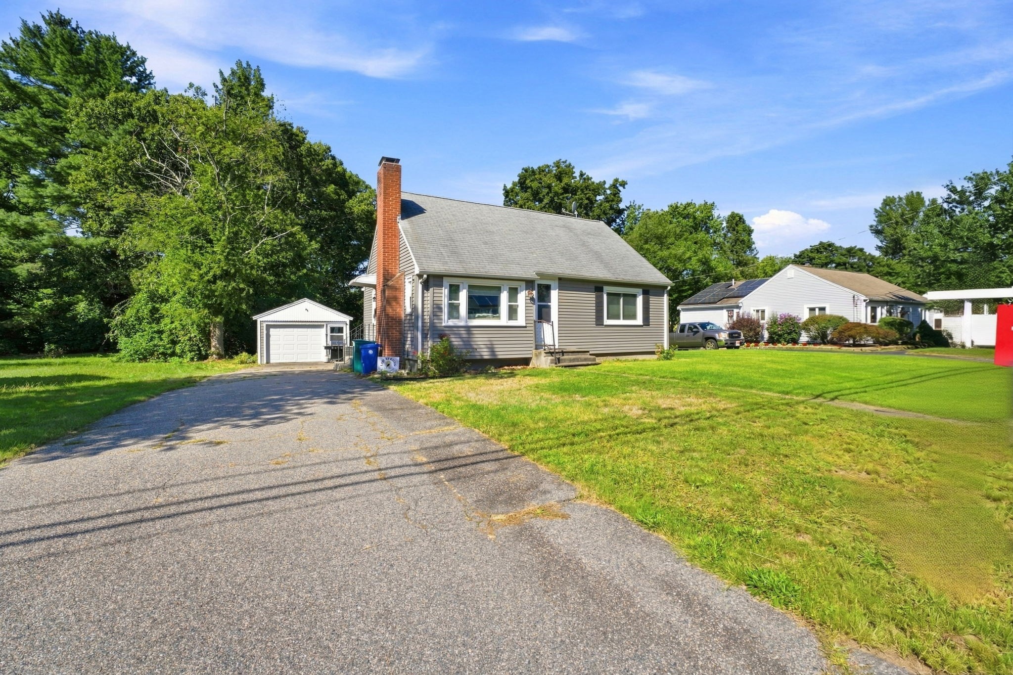 42 7 Mile River Dr