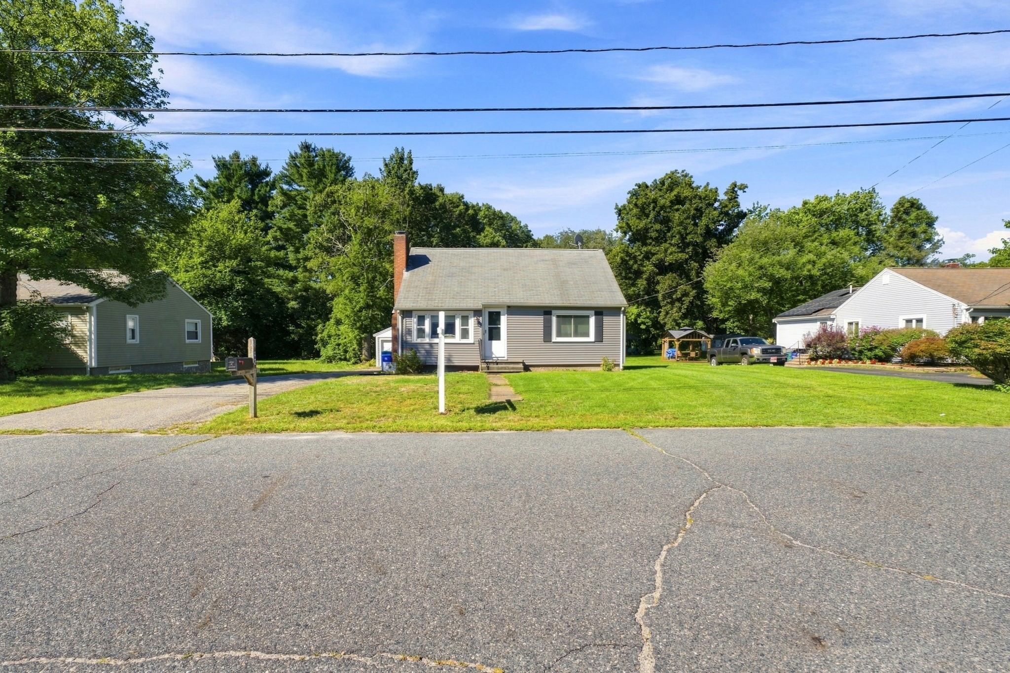 42 7 Mile River Dr