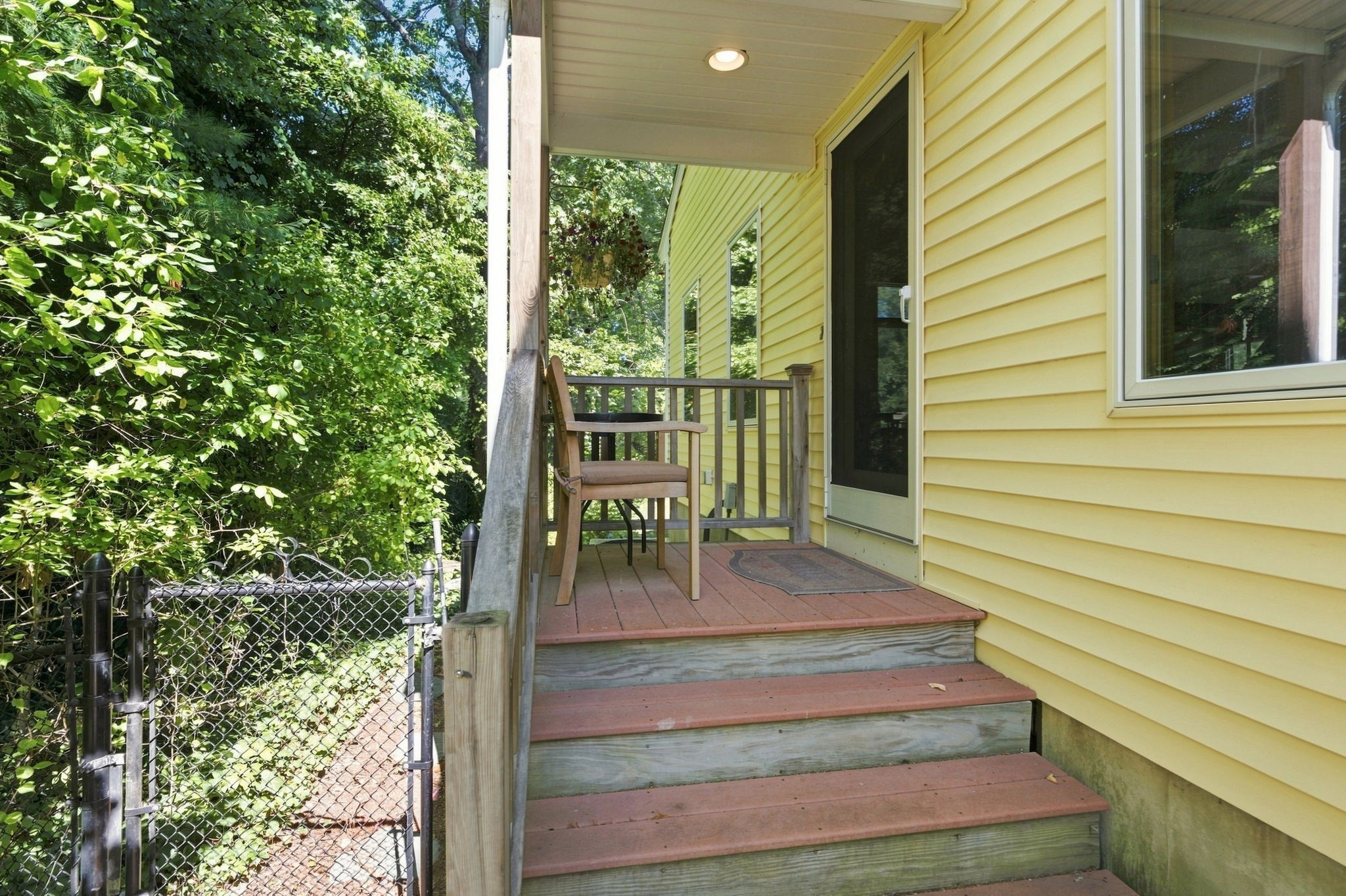 25 West St