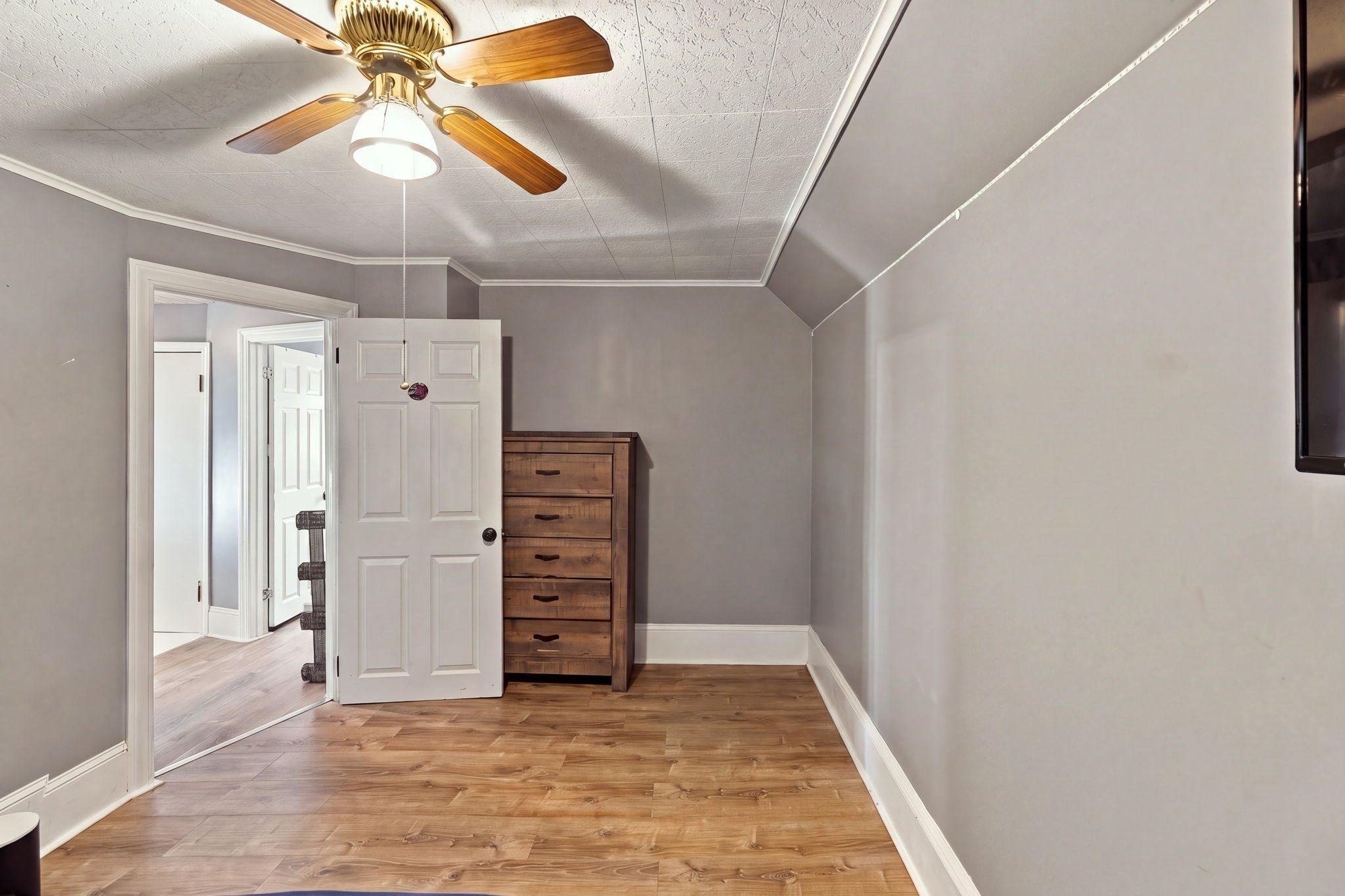 5 Eden Ct