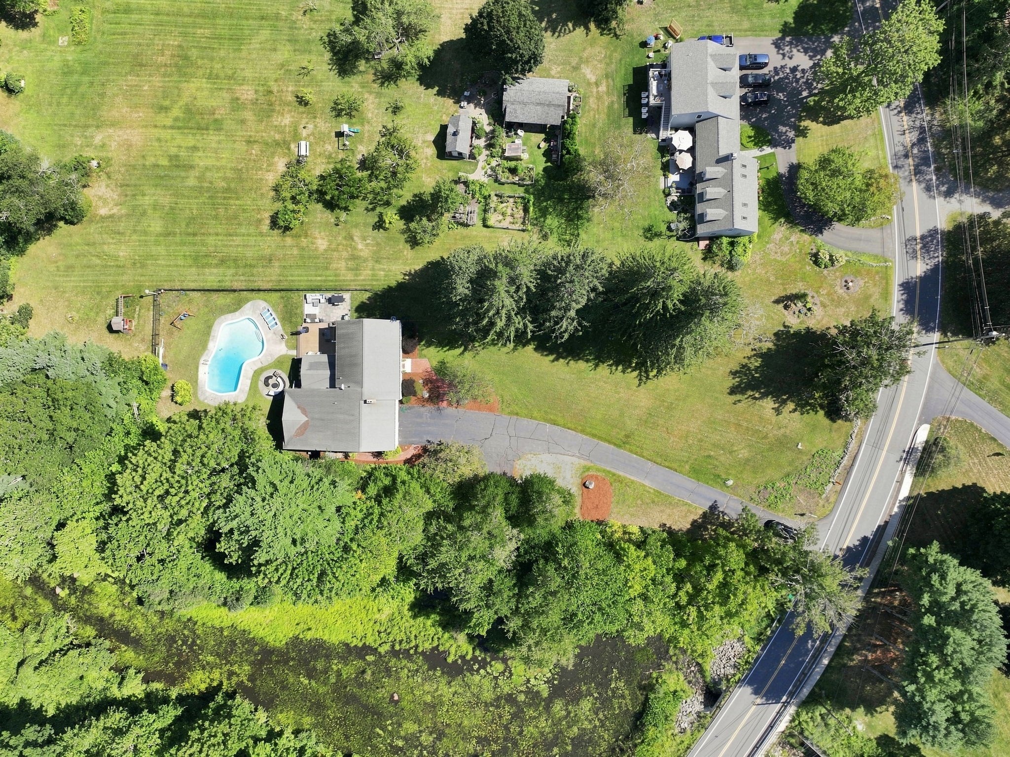 25 West St