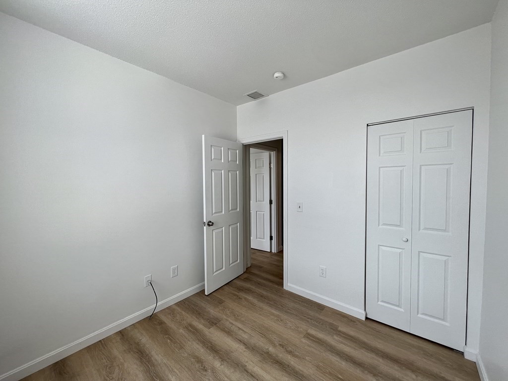 6 S Washington Street # 306