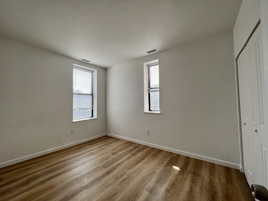 6 S Washington Street # 306