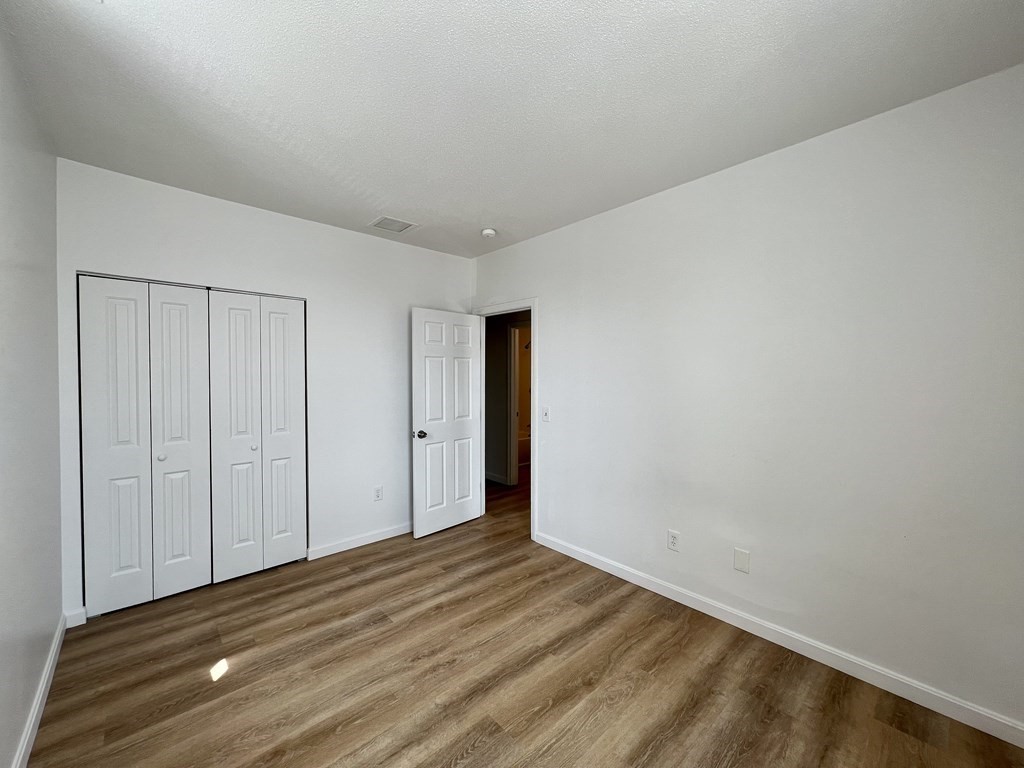 6 S Washington Street # 306