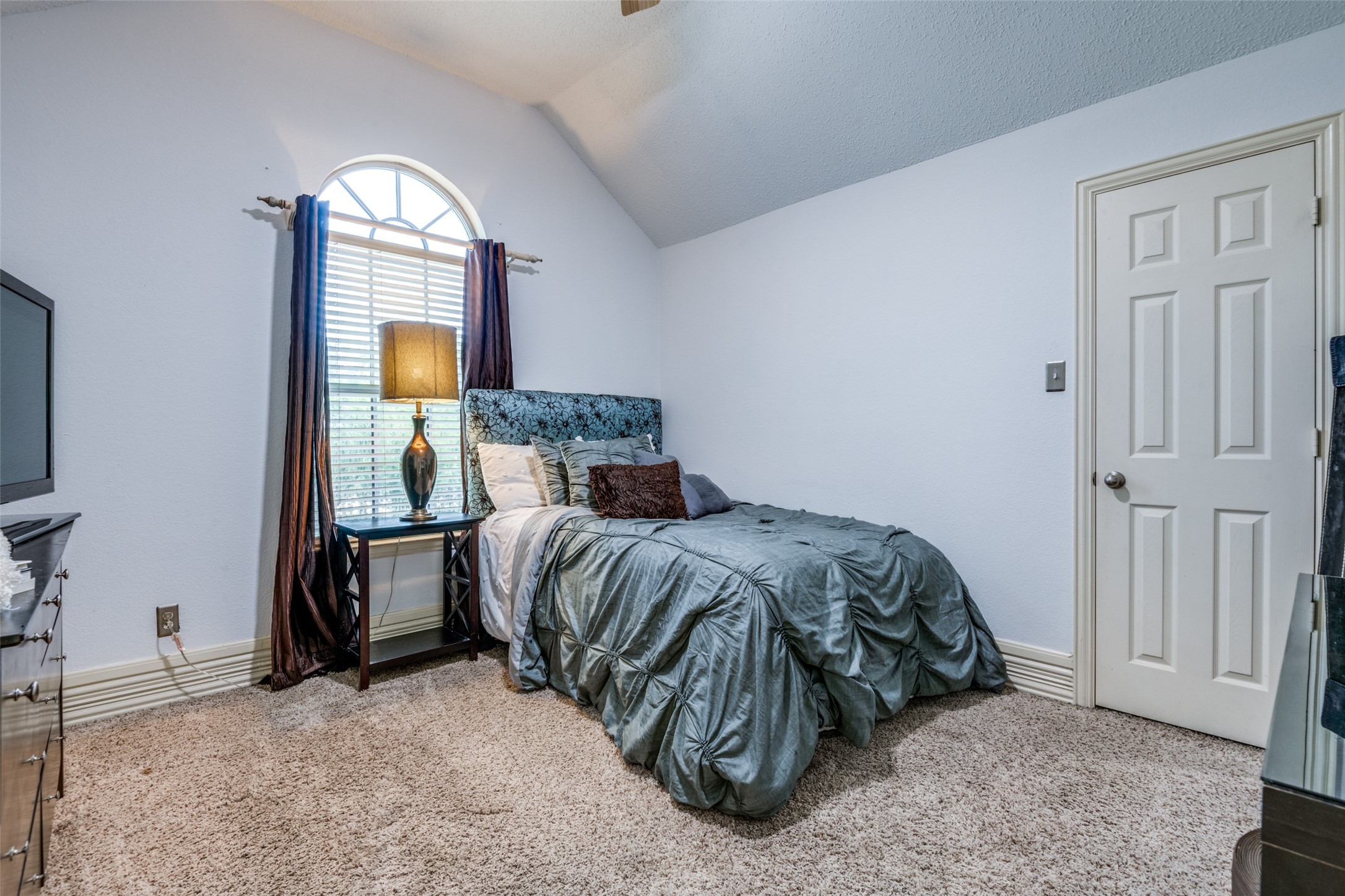 7931 Sunflower Way