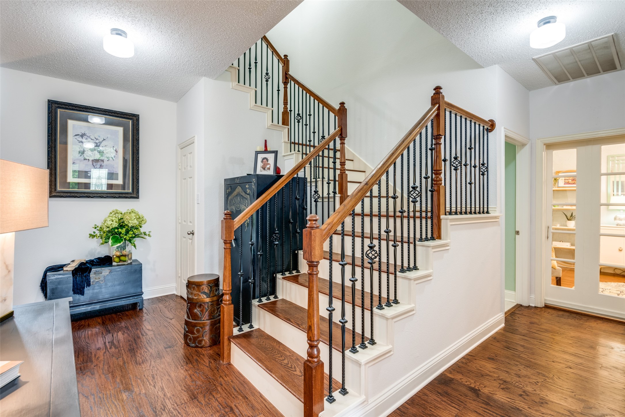 7931 Sunflower Way