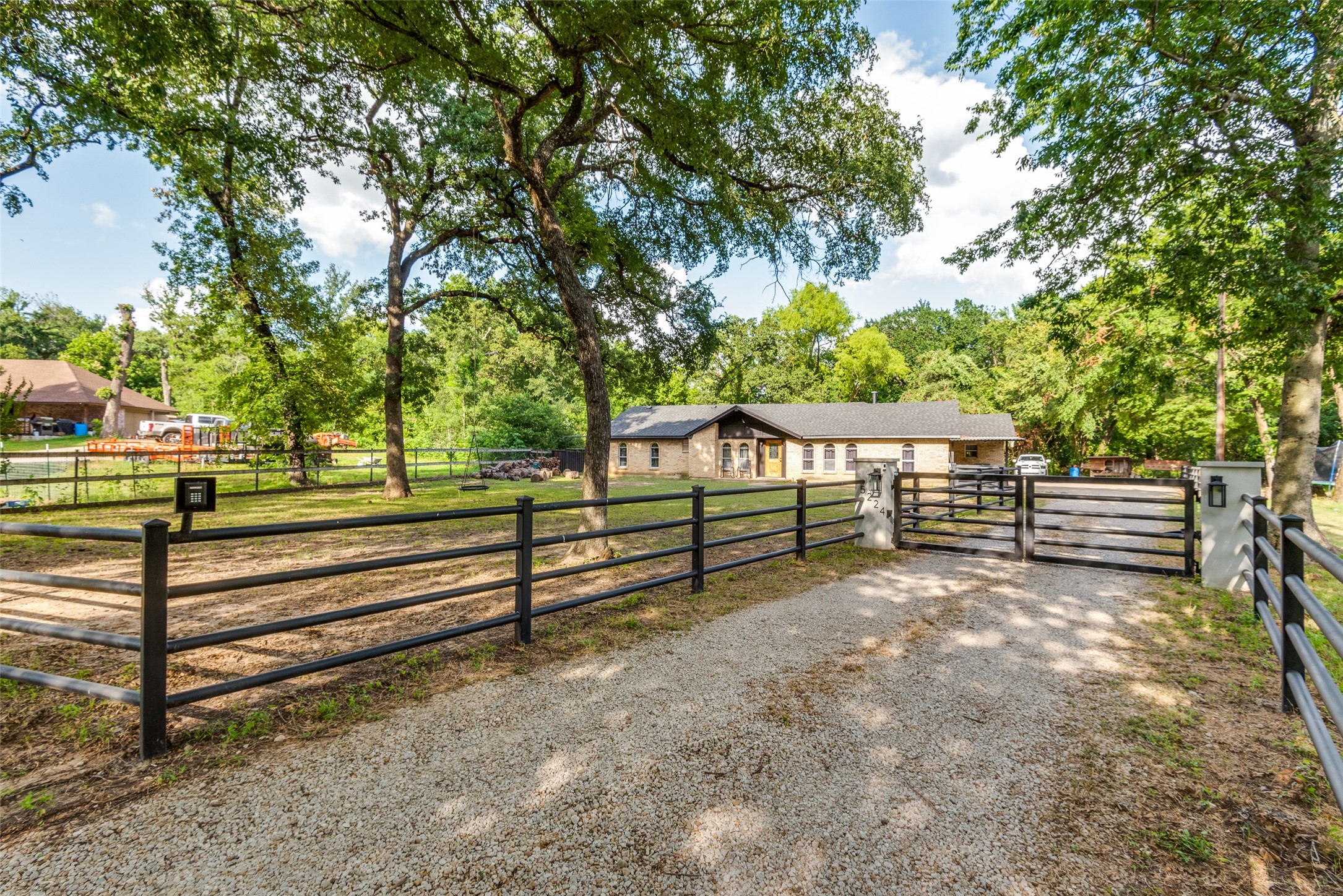 5224 Arrowdell Road