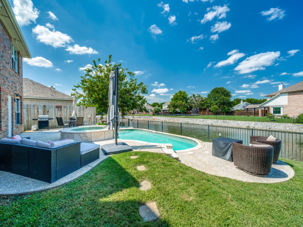 6640 Waterbury Drive