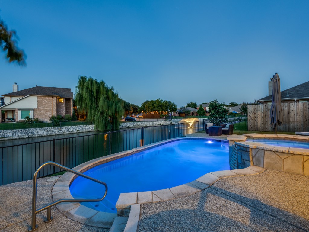 6640 Waterbury Drive