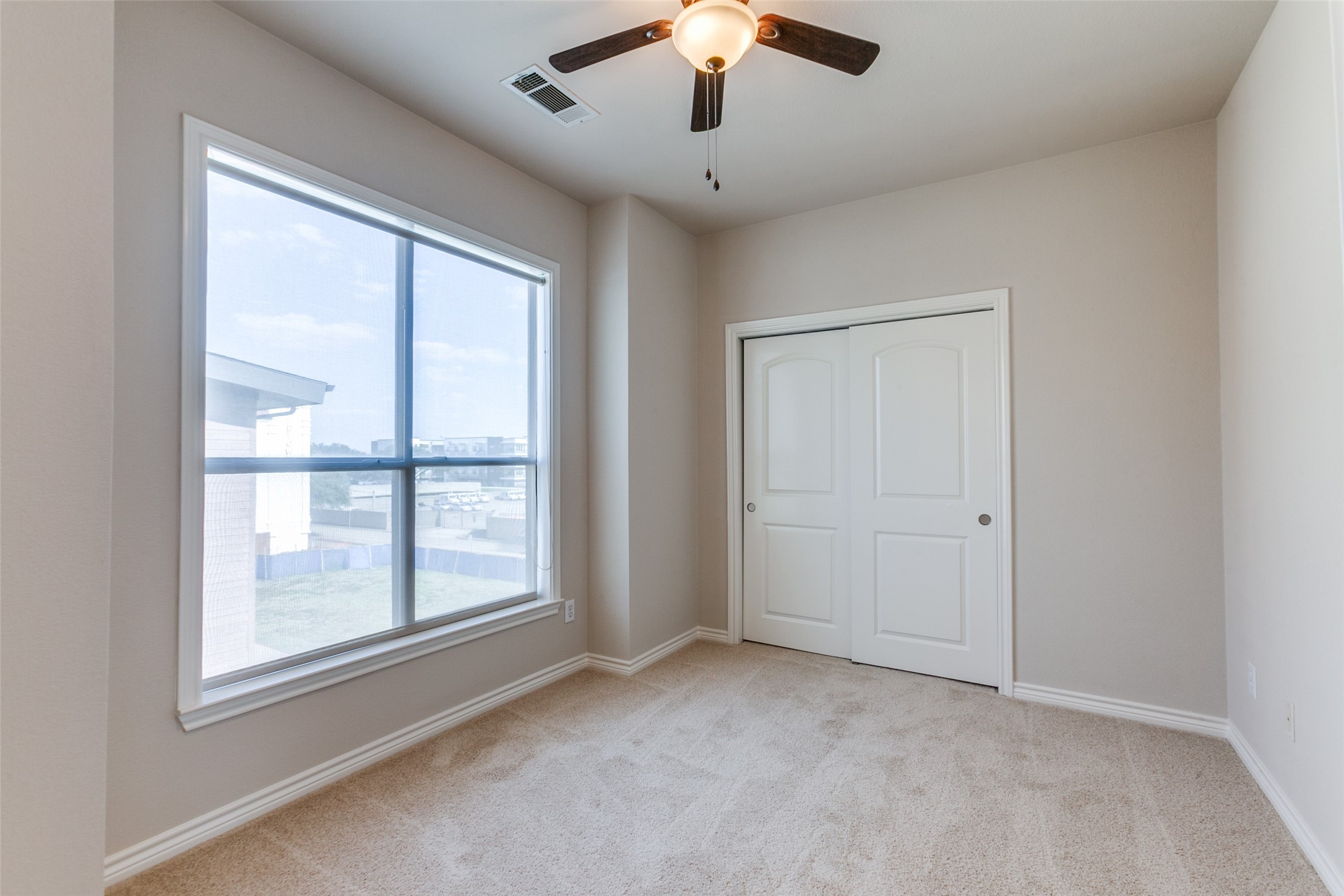 13900 Noel Road 18