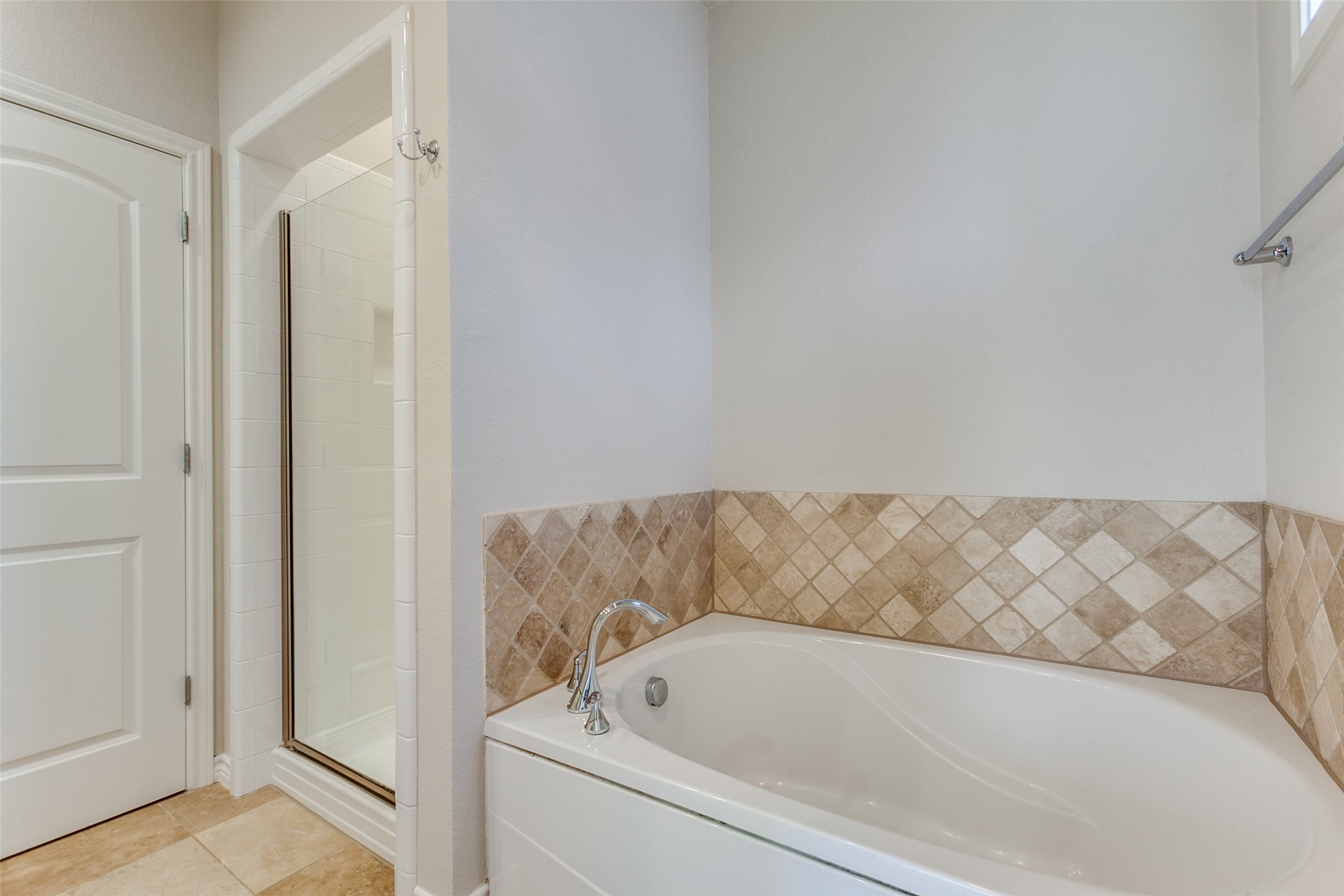 13900 Noel Road 18