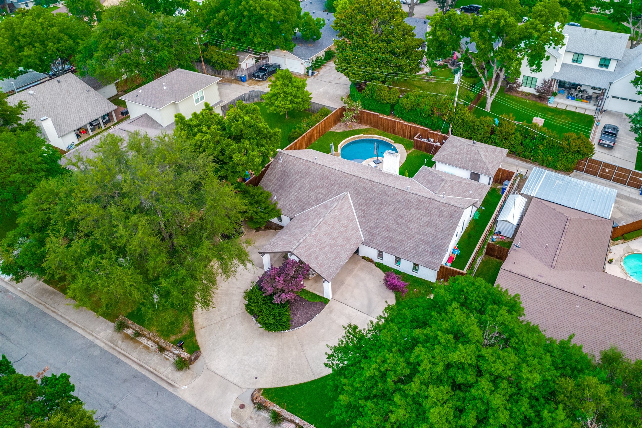 6918 Truxton Drive