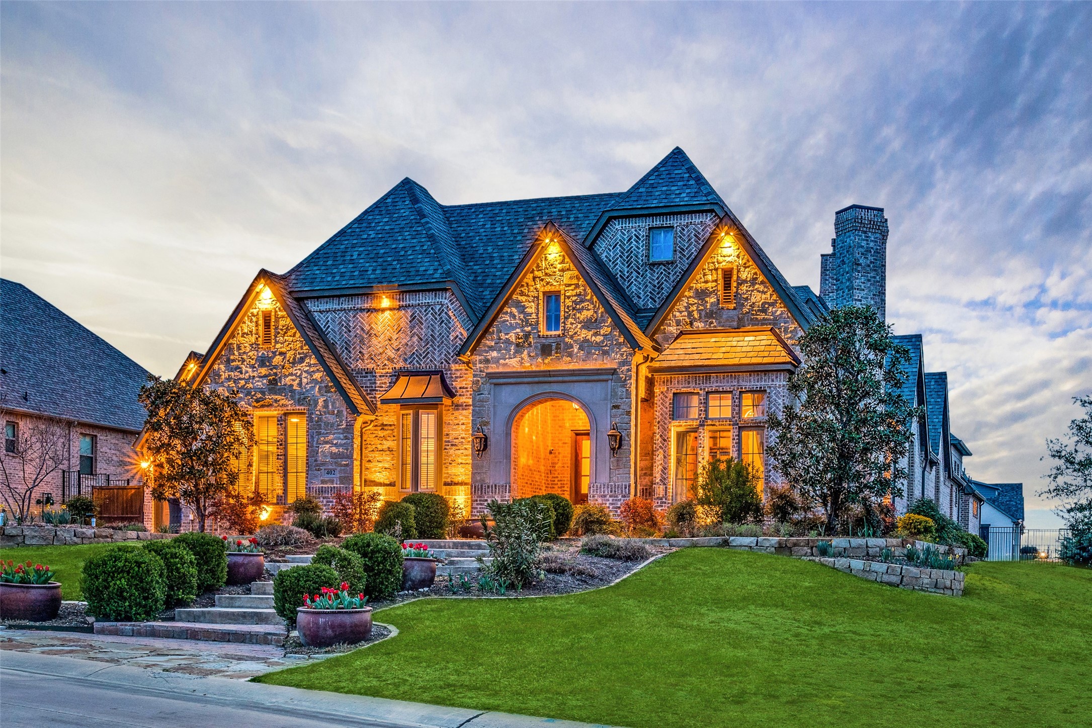 402 Lakeshore Boulevard