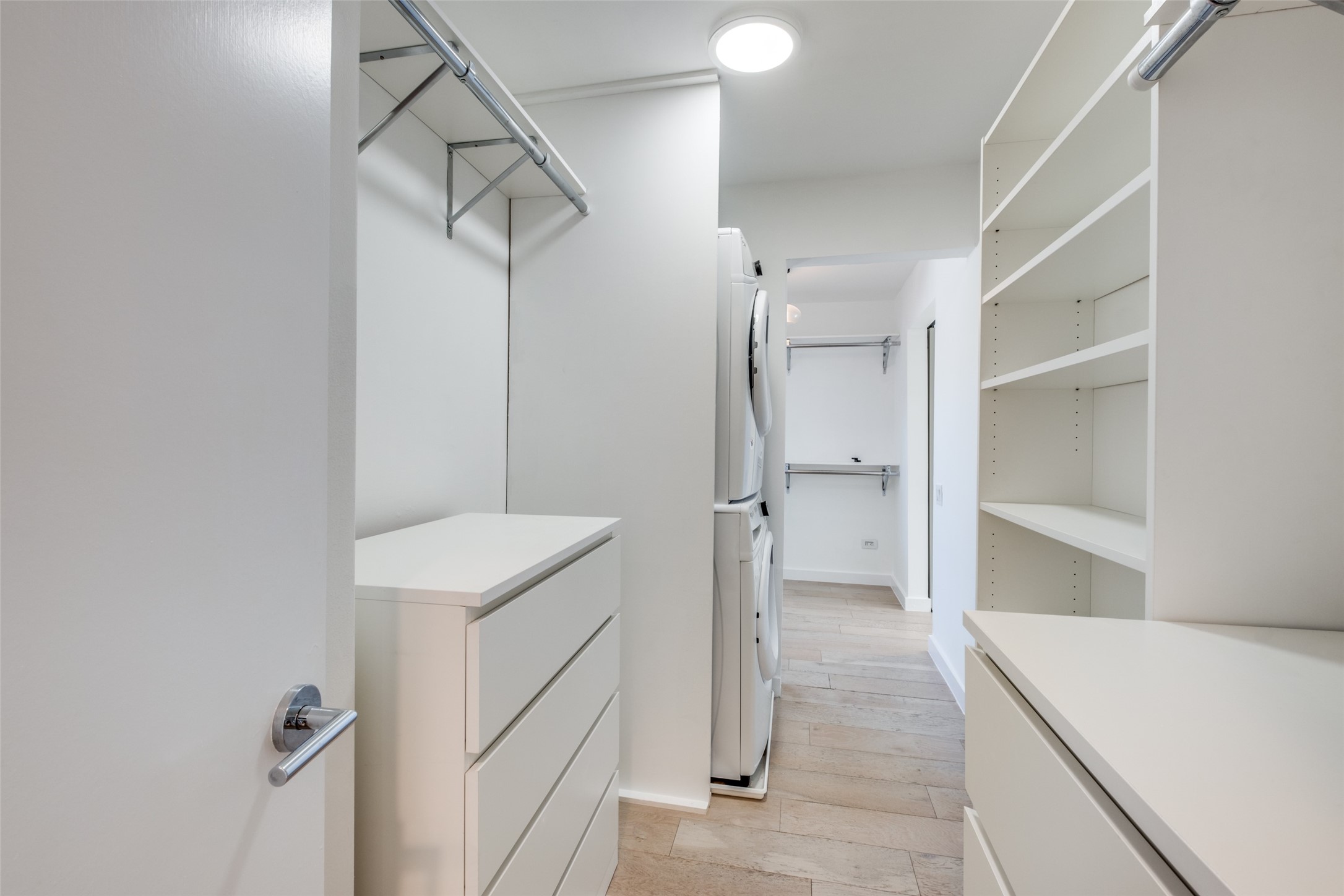 4231 Travis Street 11