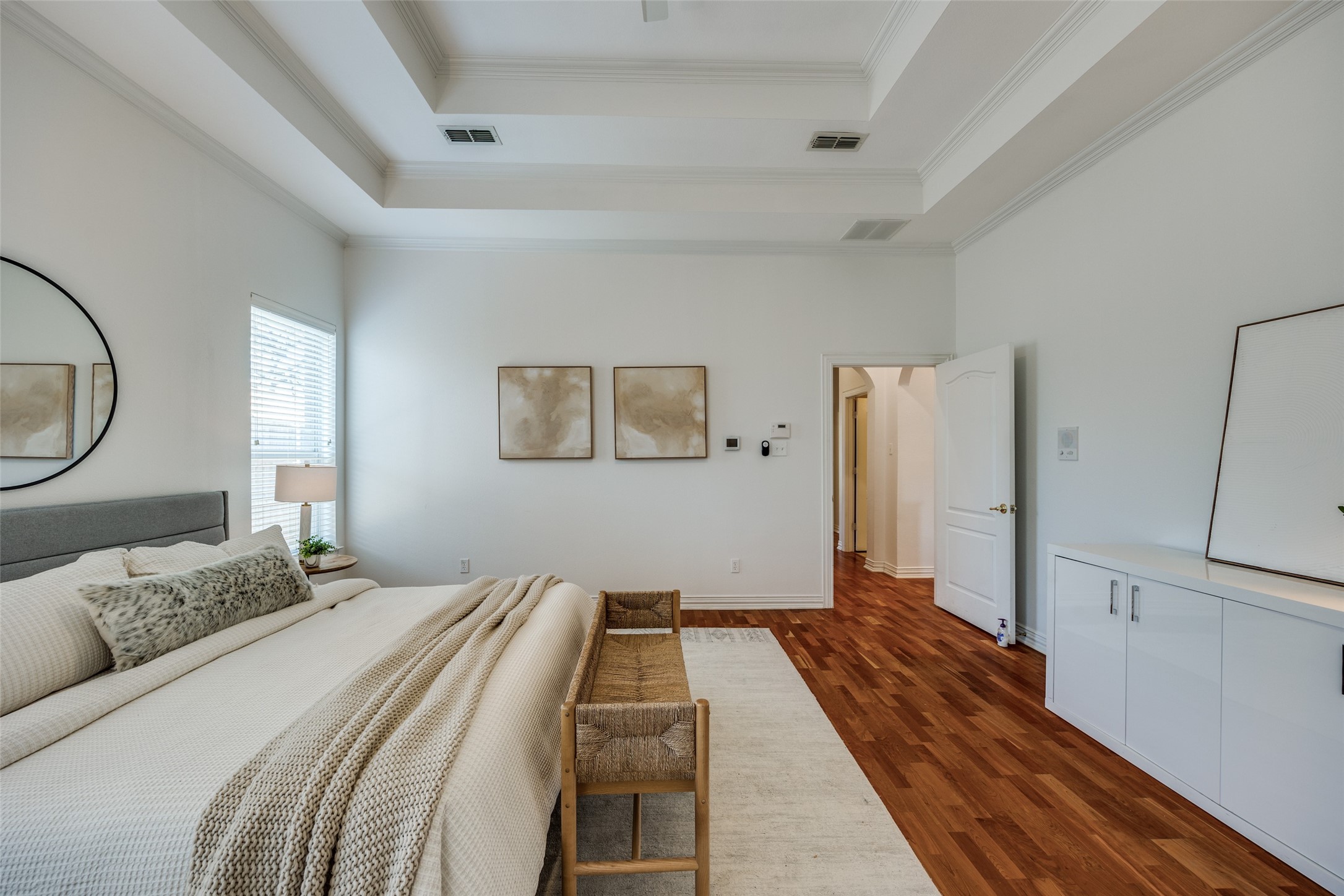 840 W Pioneer Drive