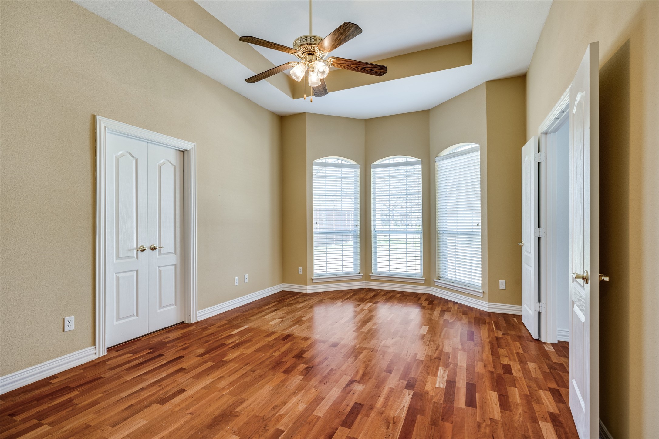 840 W Pioneer Drive
