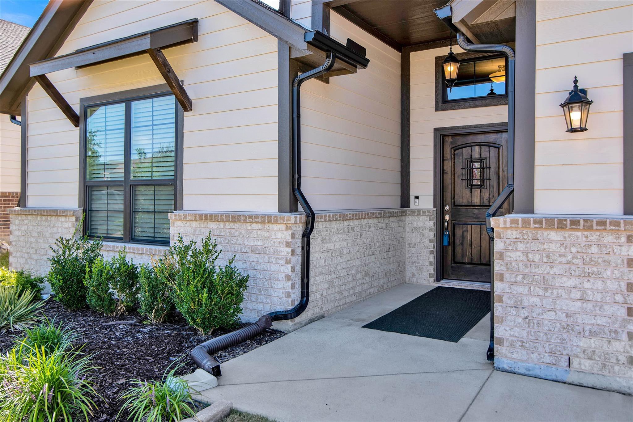 4634 Cormorant Drive