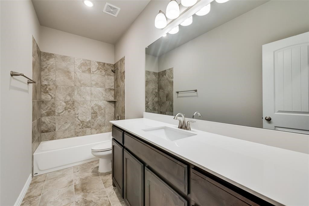 4634 Cormorant Drive