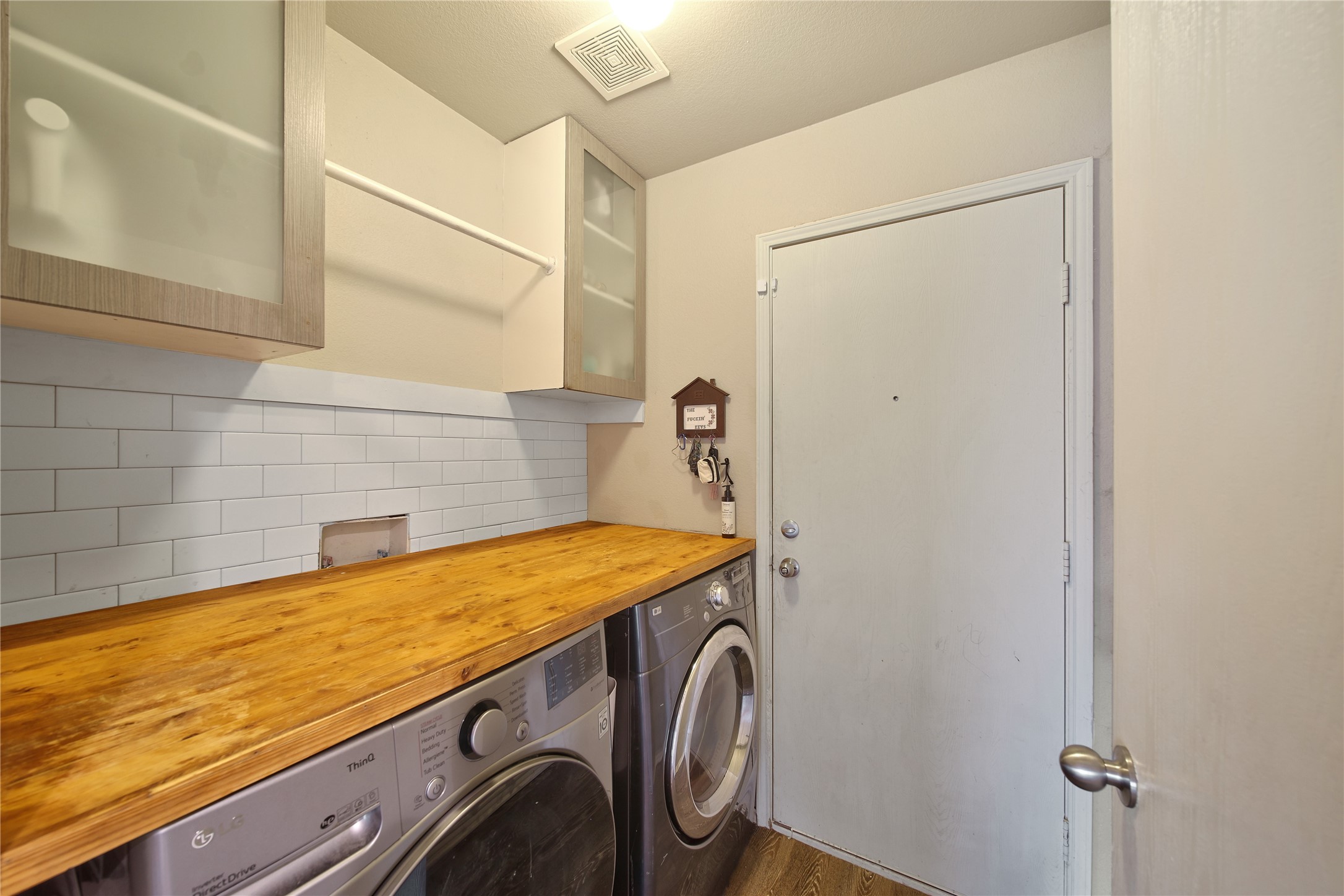 2816 Saint Bernard Drive