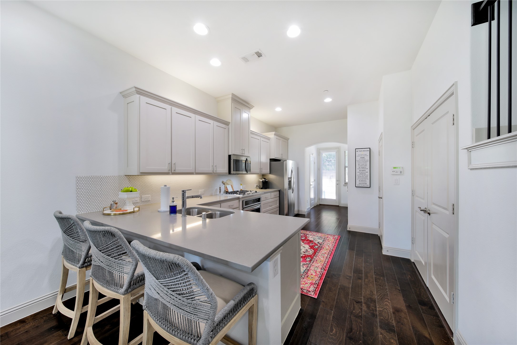 7104 Mitchell Drive